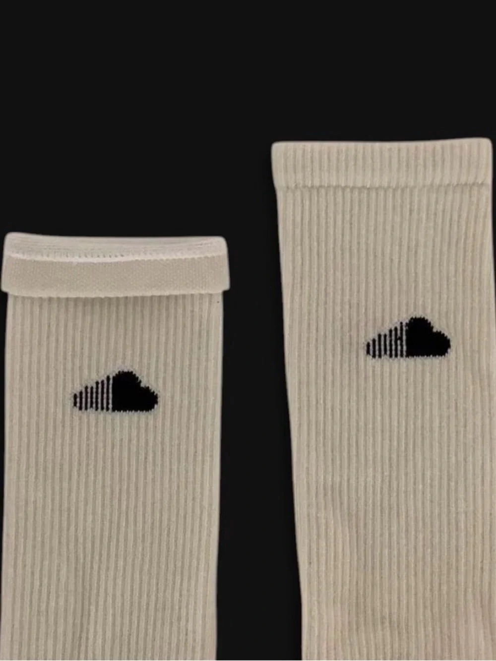 SOUND CLOUD CREAM/BLACK SOCKS ONE SIZE NWT